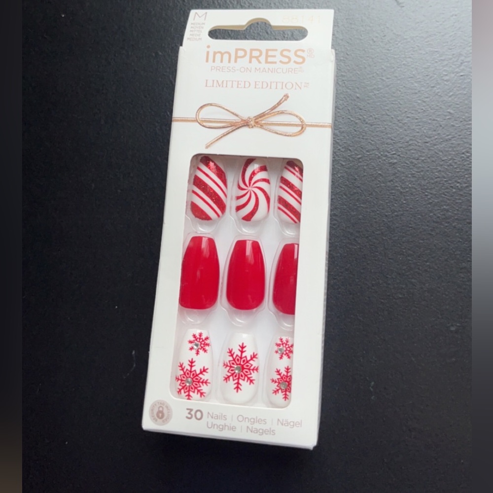 imPRESS press on manicure